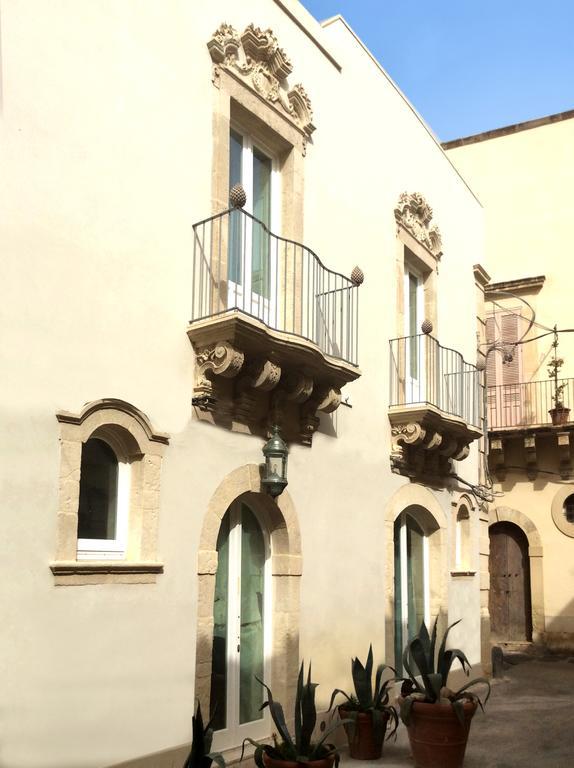 Re Federico Boutique Hotel Syracuse Exterior photo
